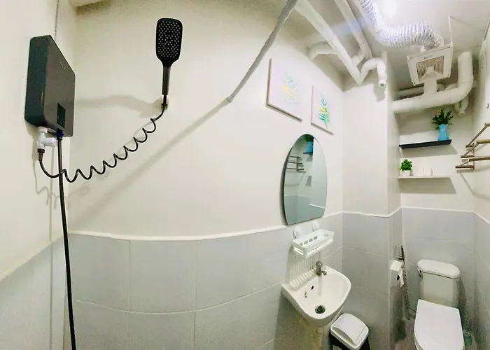Plumera Near Airport Malls & Schools With Elevator Lapu-Lapu City