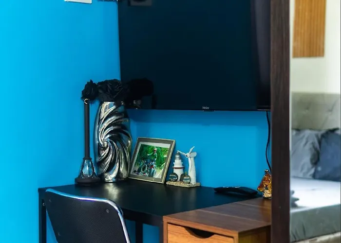 Plumera Near Airport Malls & Schools With Elevator Lapu-Lapu City
