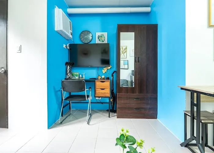 Plumera Near Airport Malls & Schools With Elevator Apartment *